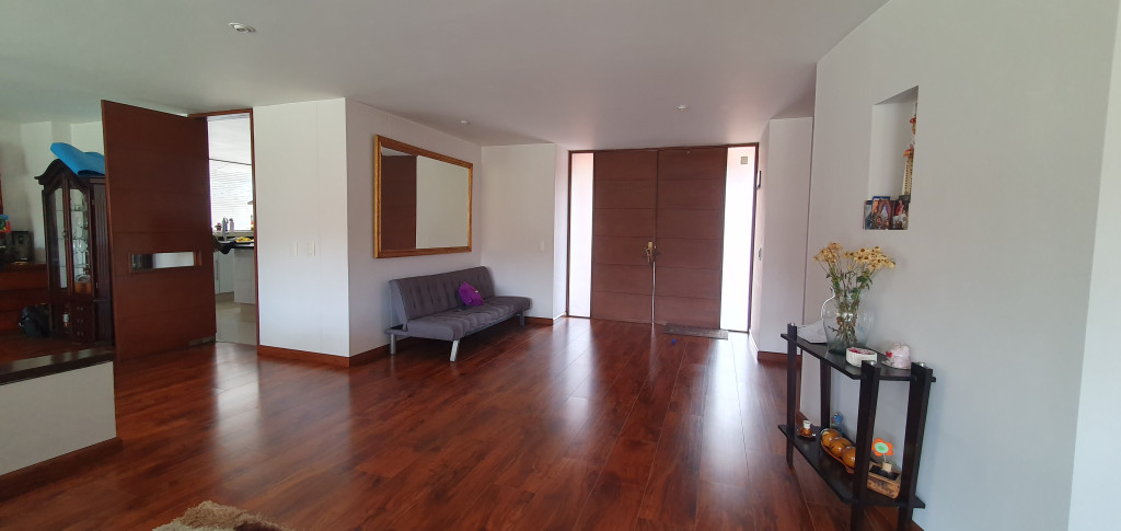 Casa En Venta - San José De Bavaria, Bogotá