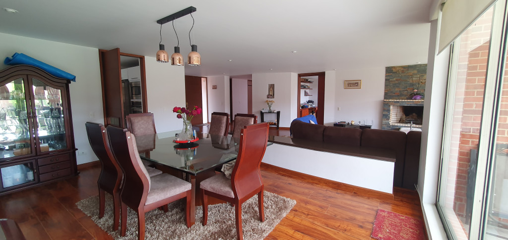 Casa En Venta - San José De Bavaria, Bogotá