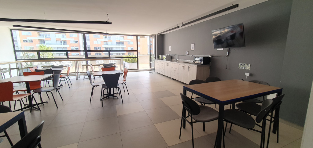 Oficina En Venta - La Felicidad, Bogotá