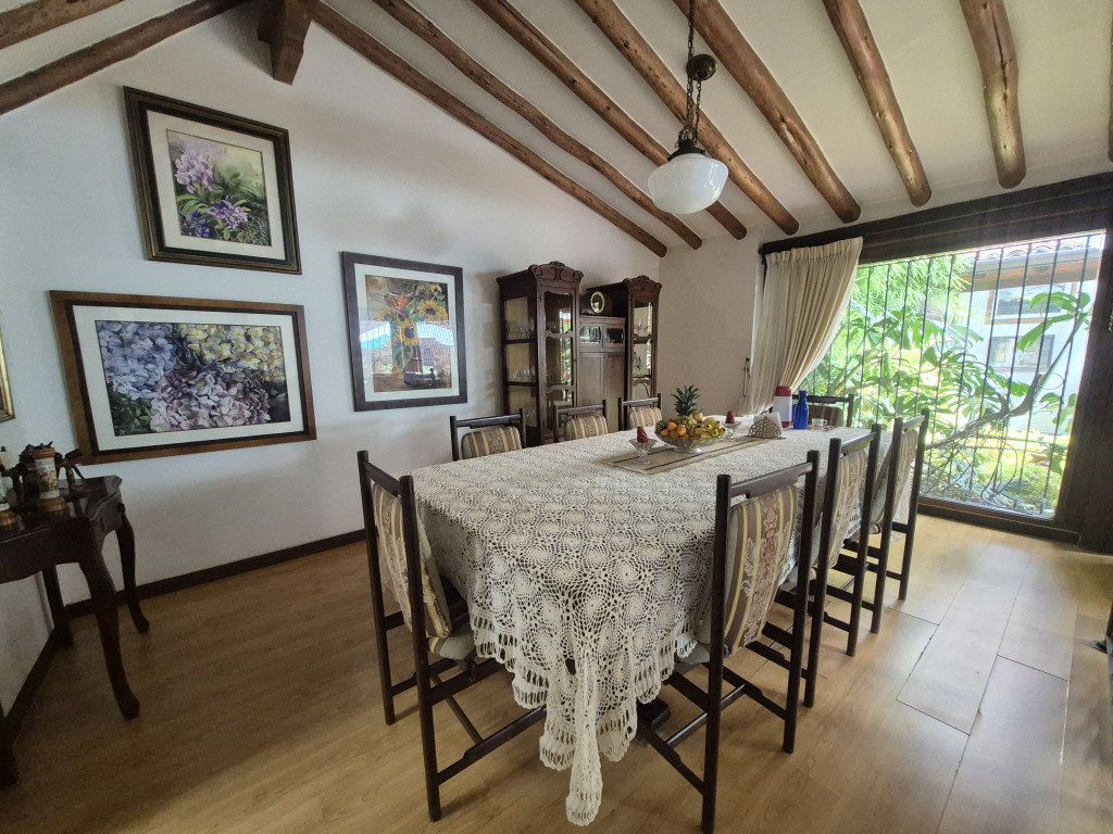 Casa En Venta - Nueva Autopista-Usaquén, Bogotá