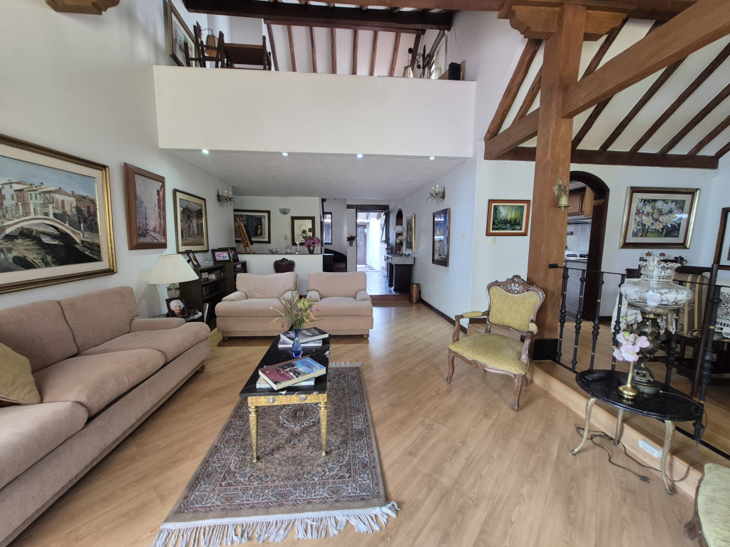 Casa En Venta - Nueva Autopista-Usaquén, Bogotá