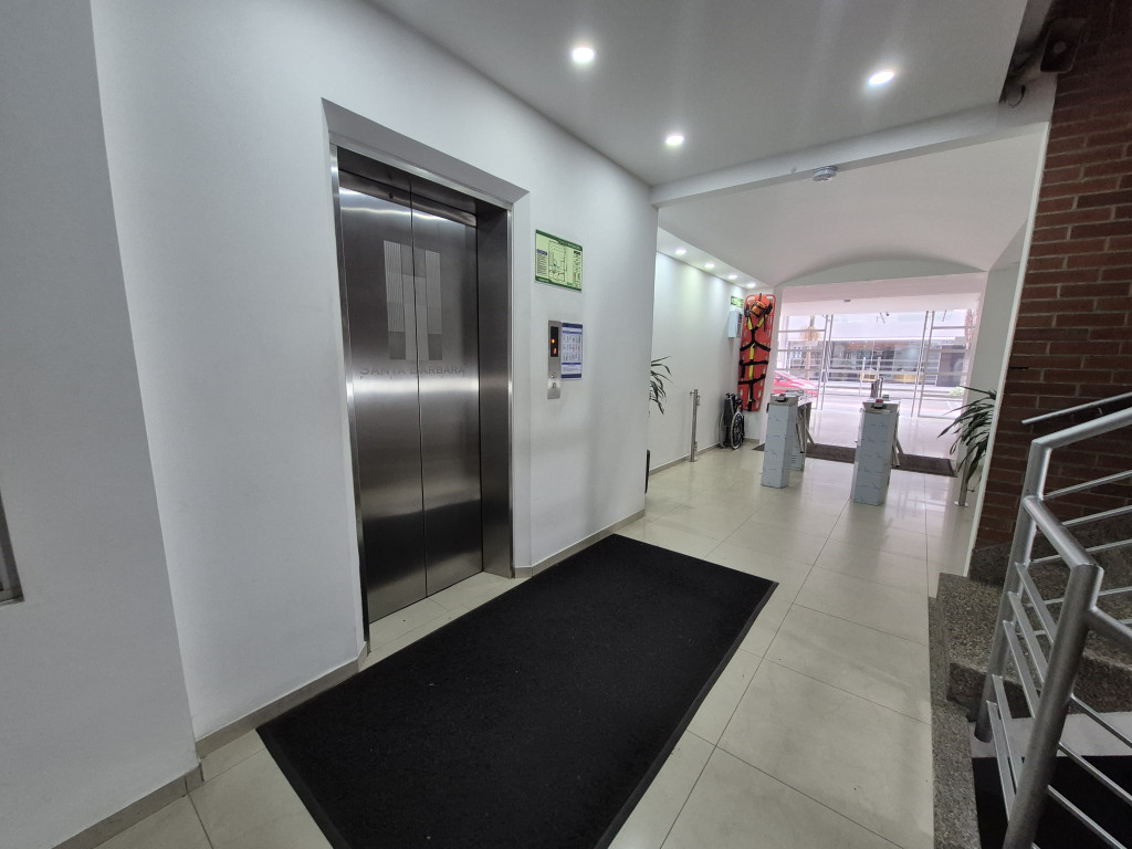 Oficina En Arriendo - Santa Barbara-Usaquén, Bogotá