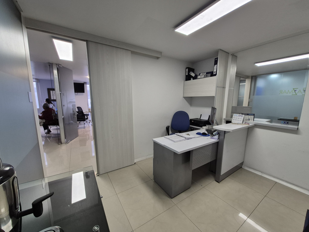 Oficina En Arriendo - Santa Barbara-Usaquén, Bogotá