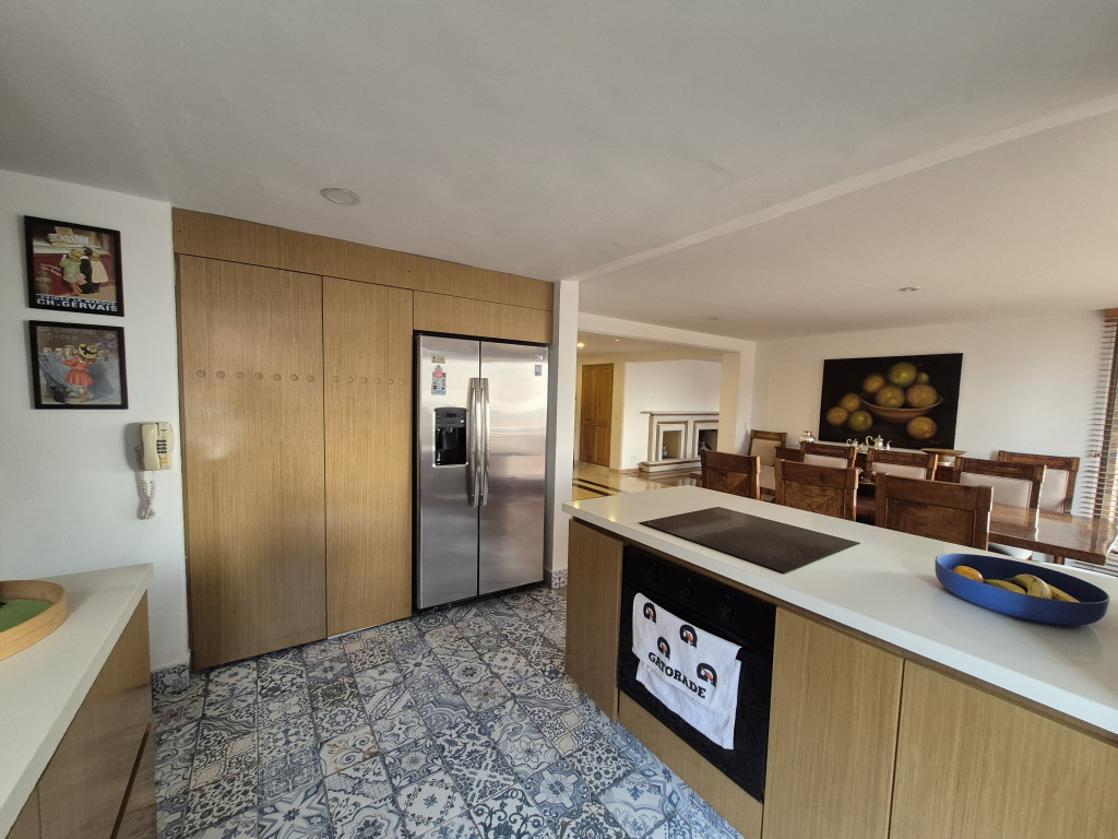 Apartamento En Venta - Los Rosales, Bogotá