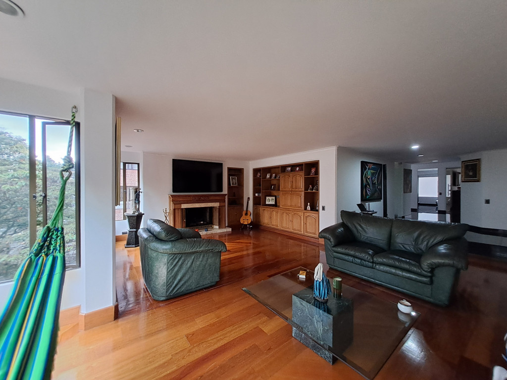 Apartamento En Arriendo - La Cabrera, Bogotá