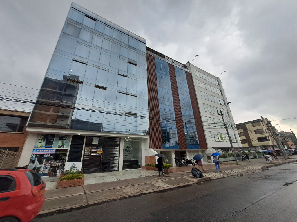 Oficina En Venta - Puente Largo, Bogotá