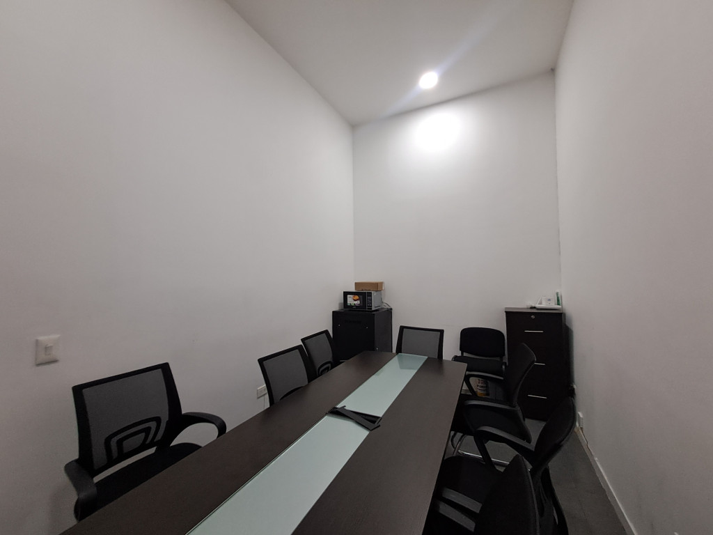 Oficina En Venta - Puente Largo, Bogotá