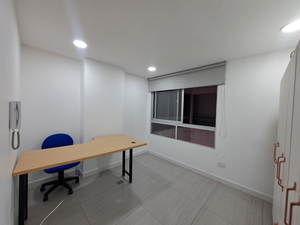 Oficina En Venta - Puente Largo, Bogotá