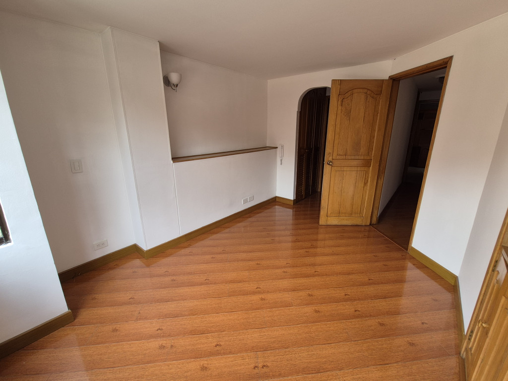 Apartamento En Venta - Puente Largo, Bogotá