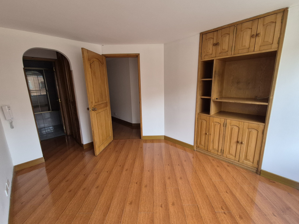 Apartamento En Venta - Puente Largo, Bogotá