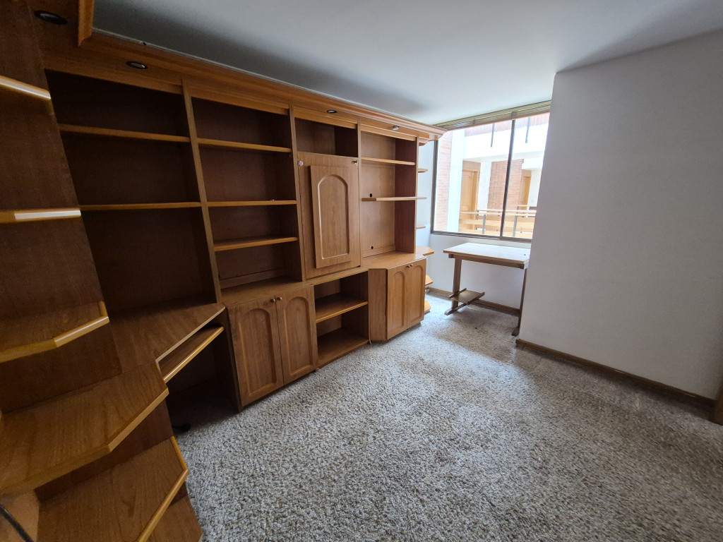 Apartamento En Venta - Puente Largo, Bogotá