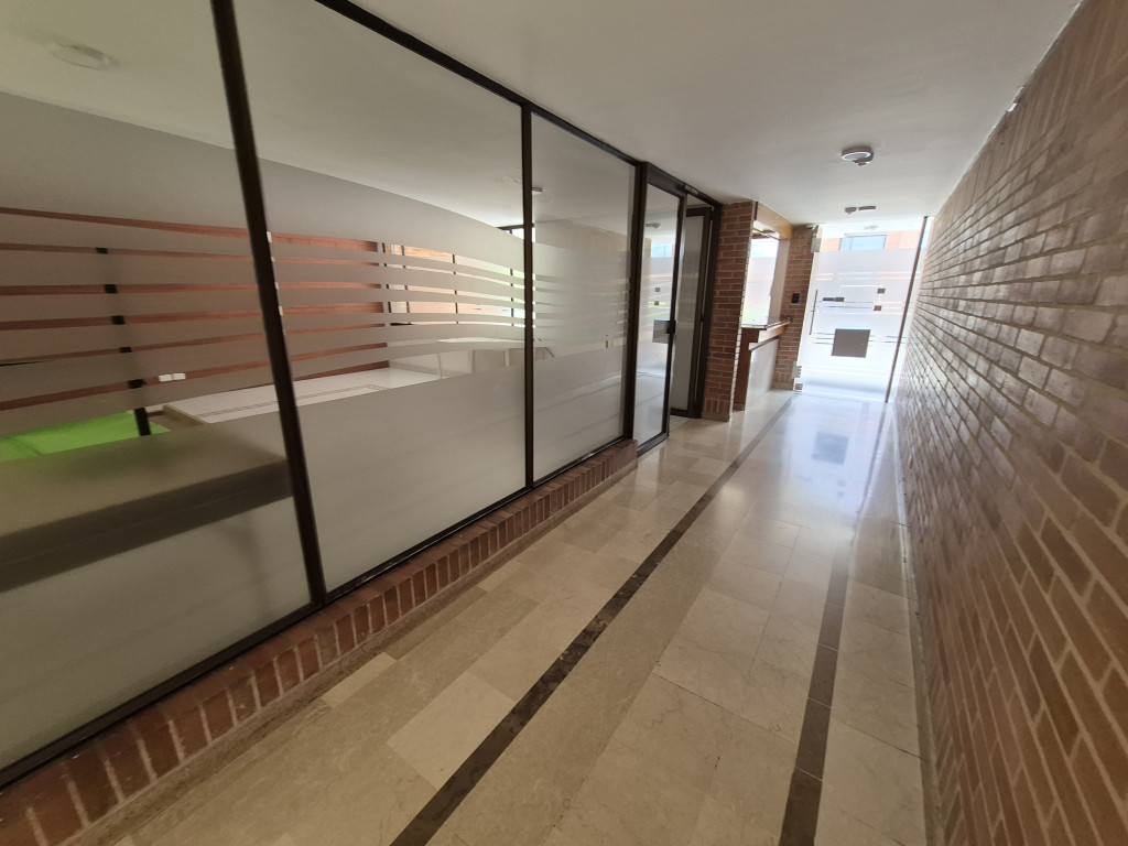 Apartamento En Venta - Puente Largo, Bogotá