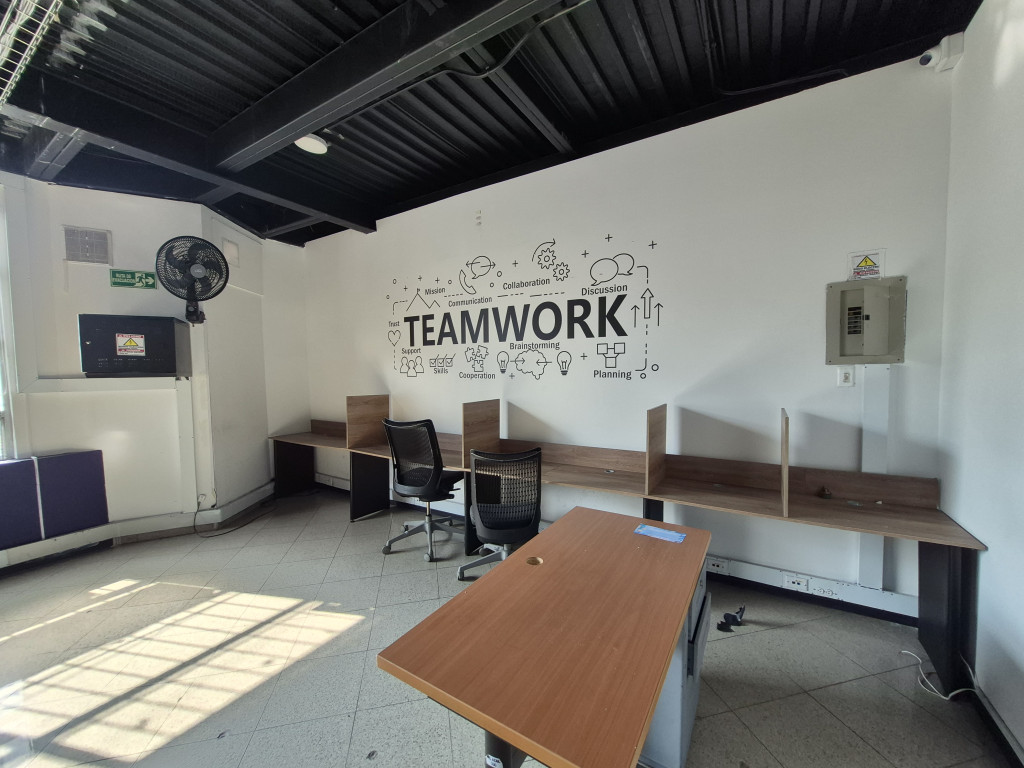 Edificio En Arriendo/Venta - Rionegro, Bogotá