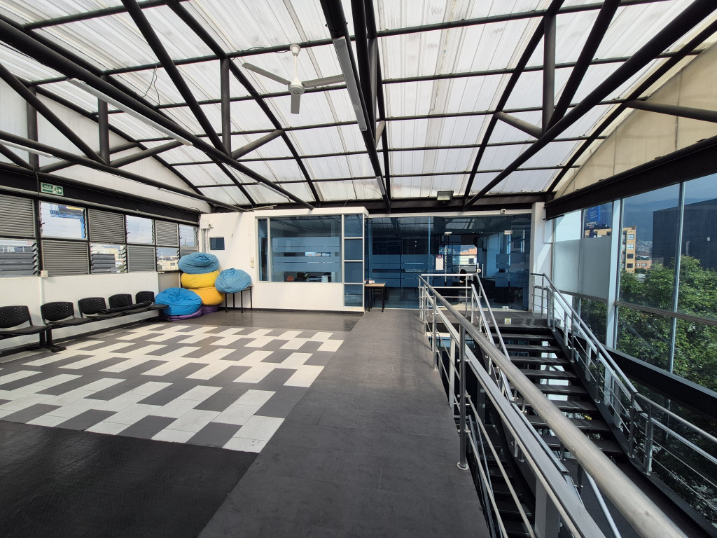 Edificio En Arriendo/Venta - Rionegro, Bogotá