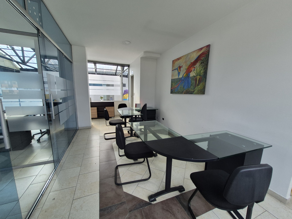 Edificio En Arriendo/Venta - Rionegro, Bogotá