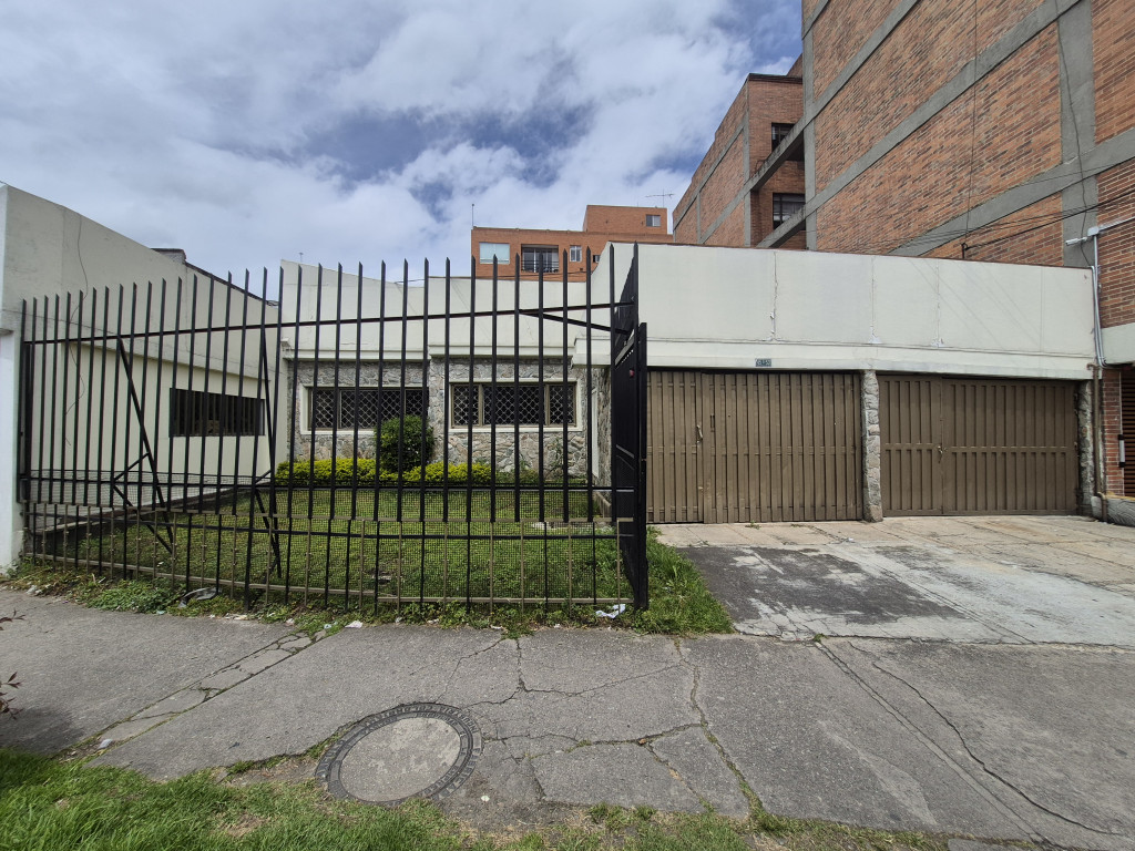 Casa En Venta - Batán, Bogotá