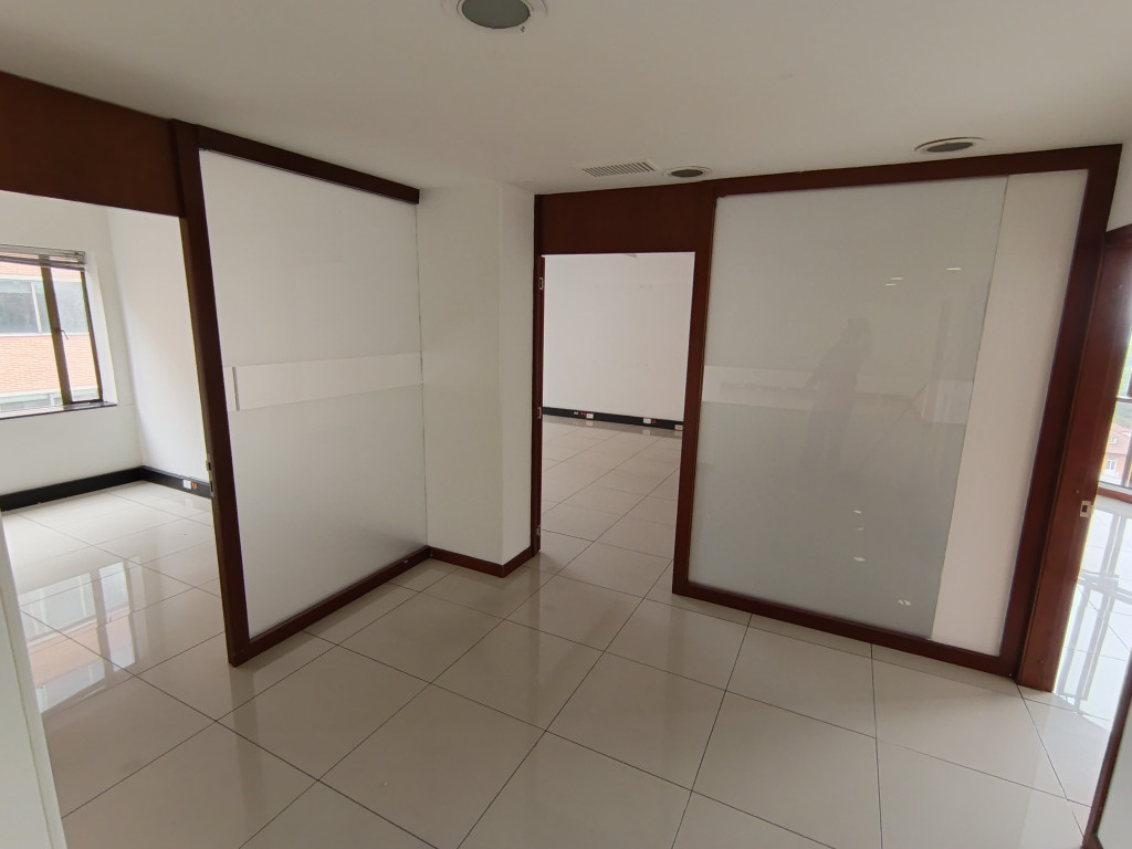 Oficina En Arriendo - Porciuncula, Bogotá