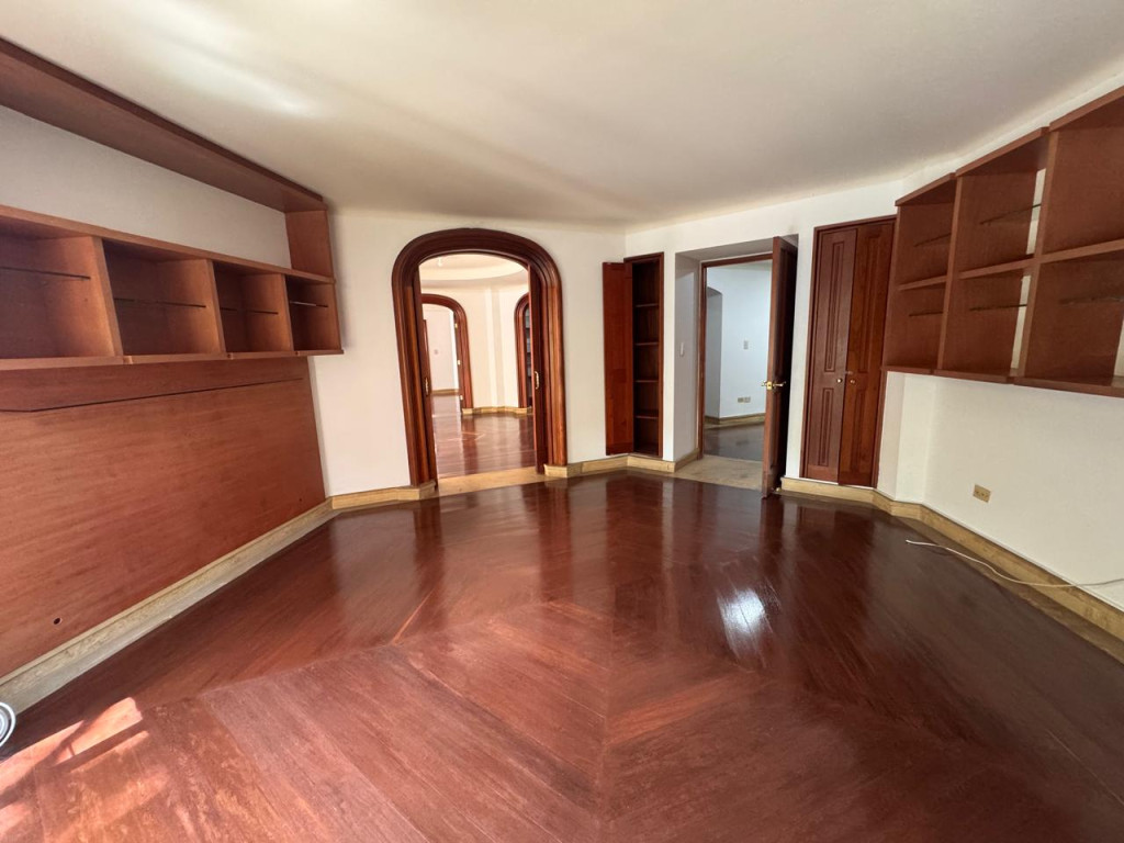 Apartamento En Venta - Los Rosales, Bogotá