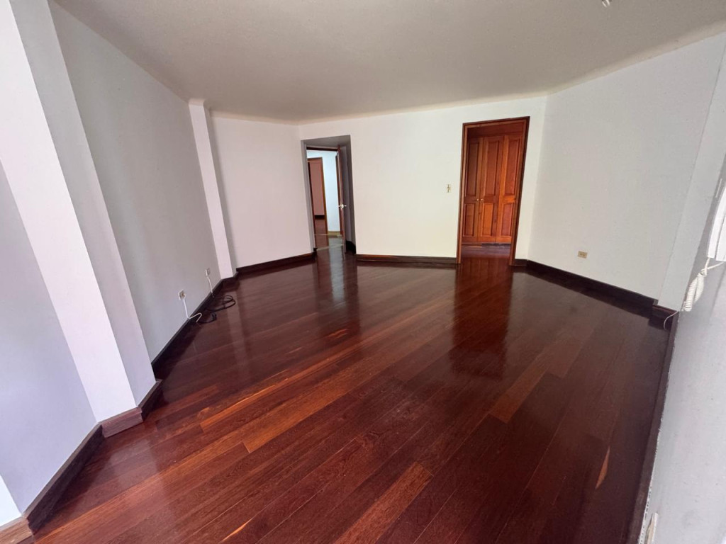 Apartamento En Venta - Los Rosales, Bogotá