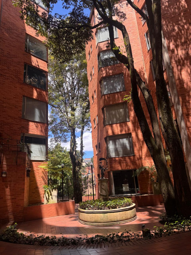 Apartamento En Venta - Los Rosales, Bogotá