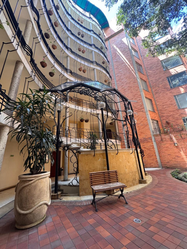 Apartamento En Venta - Los Rosales, Bogotá