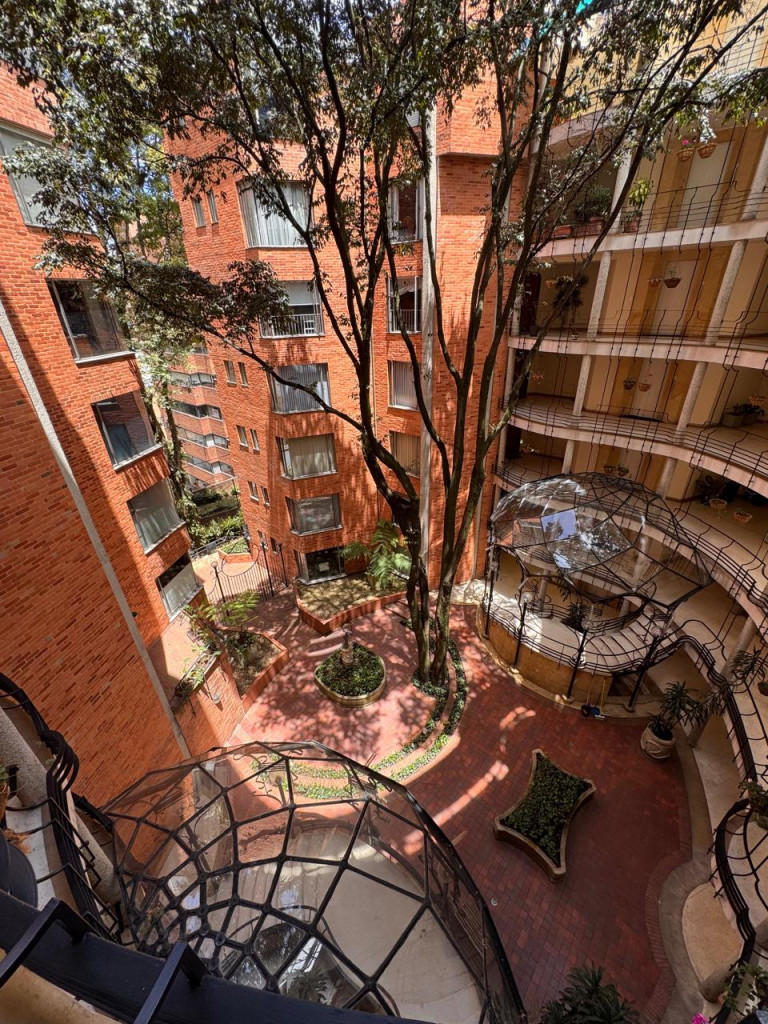 Apartamento En Venta - Los Rosales, Bogotá