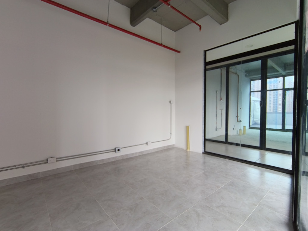 Local En Arriendo - La Colina Campestre, Bogotá