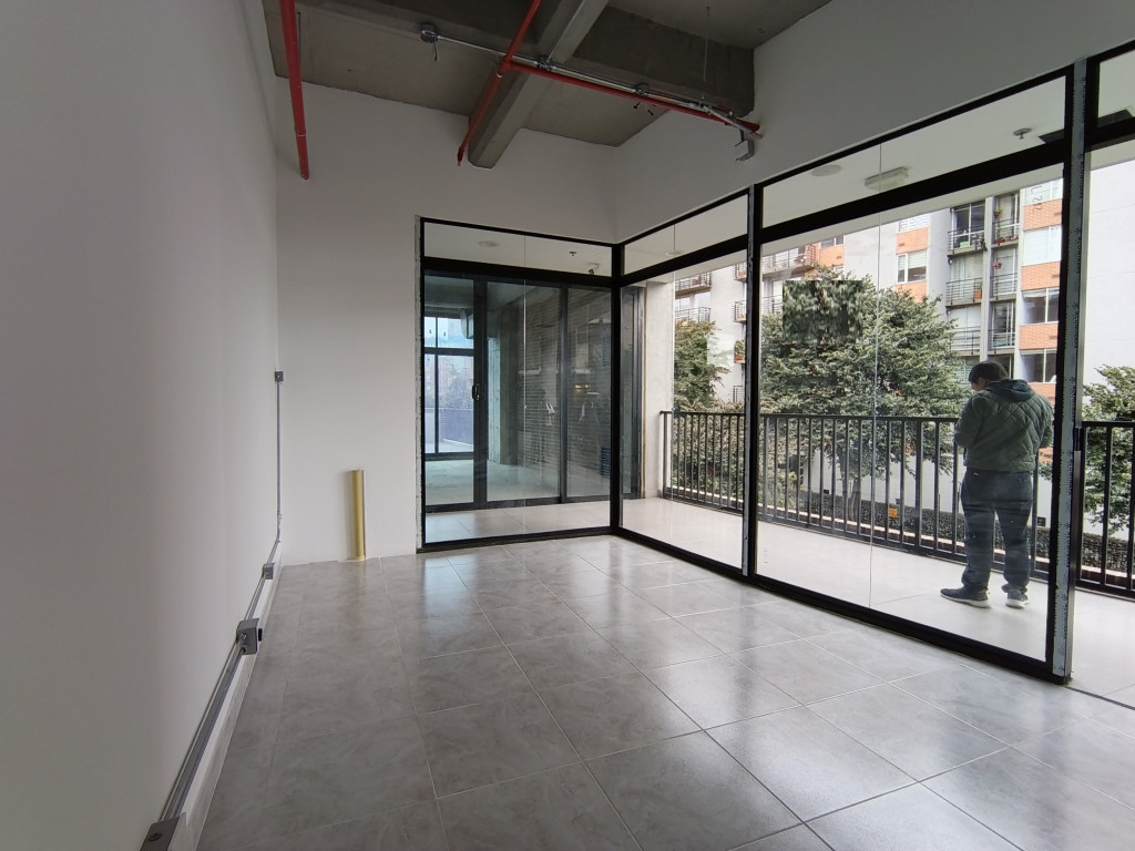 Local En Arriendo - La Colina Campestre, Bogotá