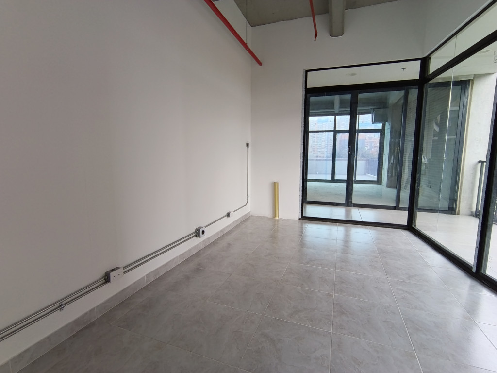 Local En Arriendo - La Colina Campestre, Bogotá