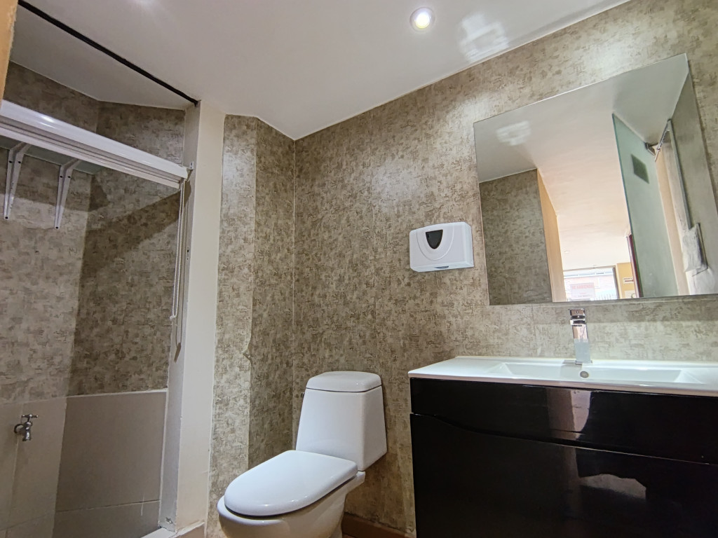 Local En Arriendo/Venta - Chicó Reservado, Bogotá