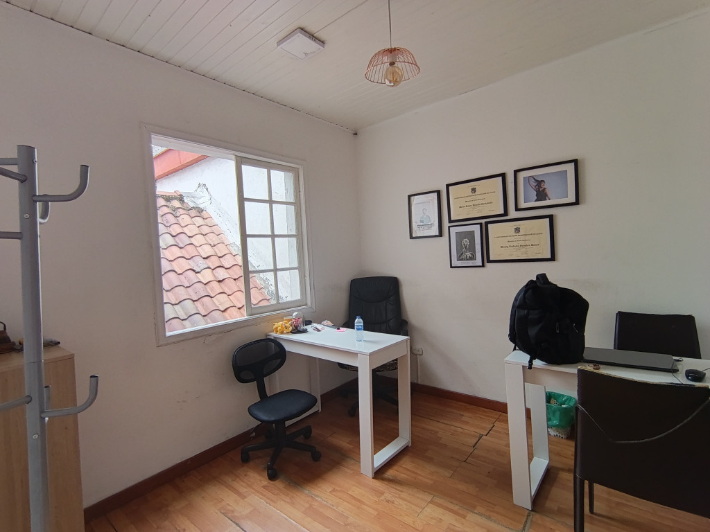 Comercial (Casa Para Comercio) En Venta - Quinta Camacho, Bogotá