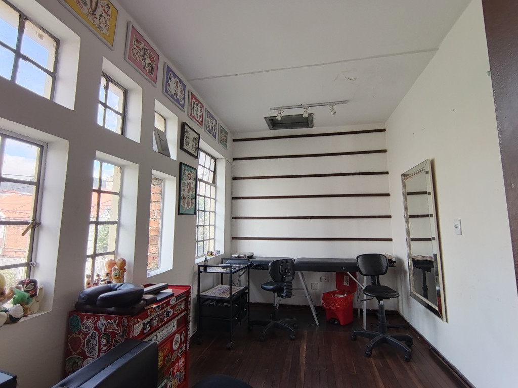 Comercial (Casa Para Comercio) En Venta - Quinta Camacho, Bogotá