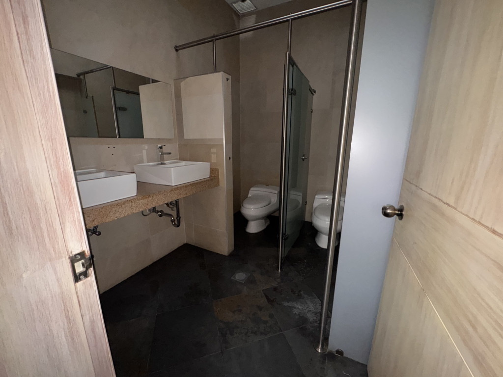 Local En Venta - María Cristina, Bogotá