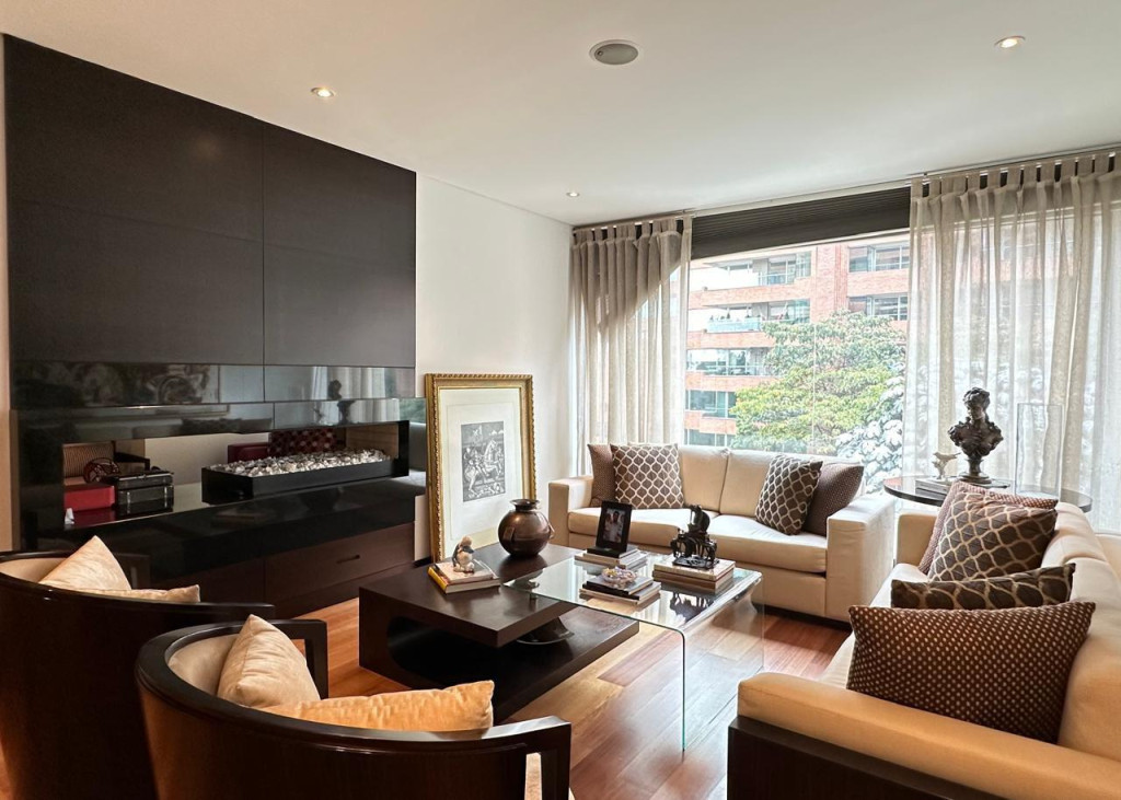 Apartamento En Venta - Los Rosales, Bogotá