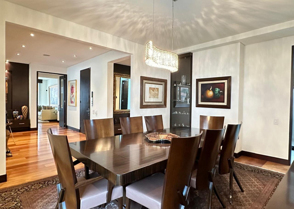 Apartamento En Venta - Los Rosales, Bogotá