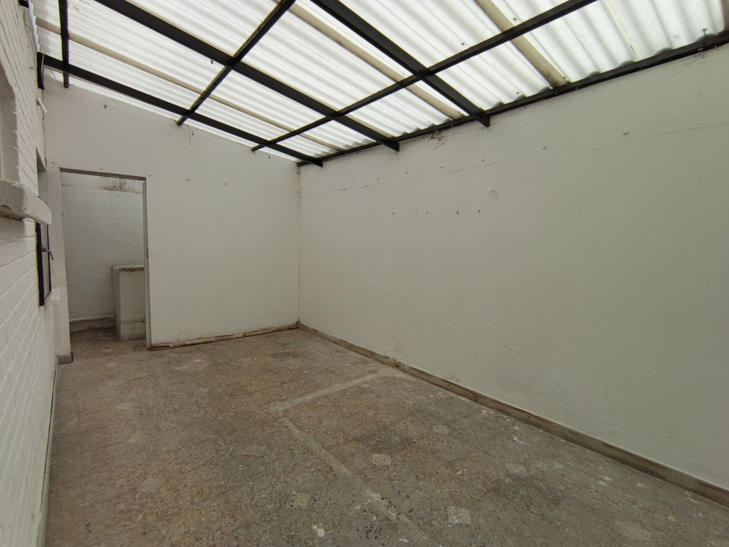 Comercial (Casa Para Comercio) En Venta - San José De Spring, Bogotá