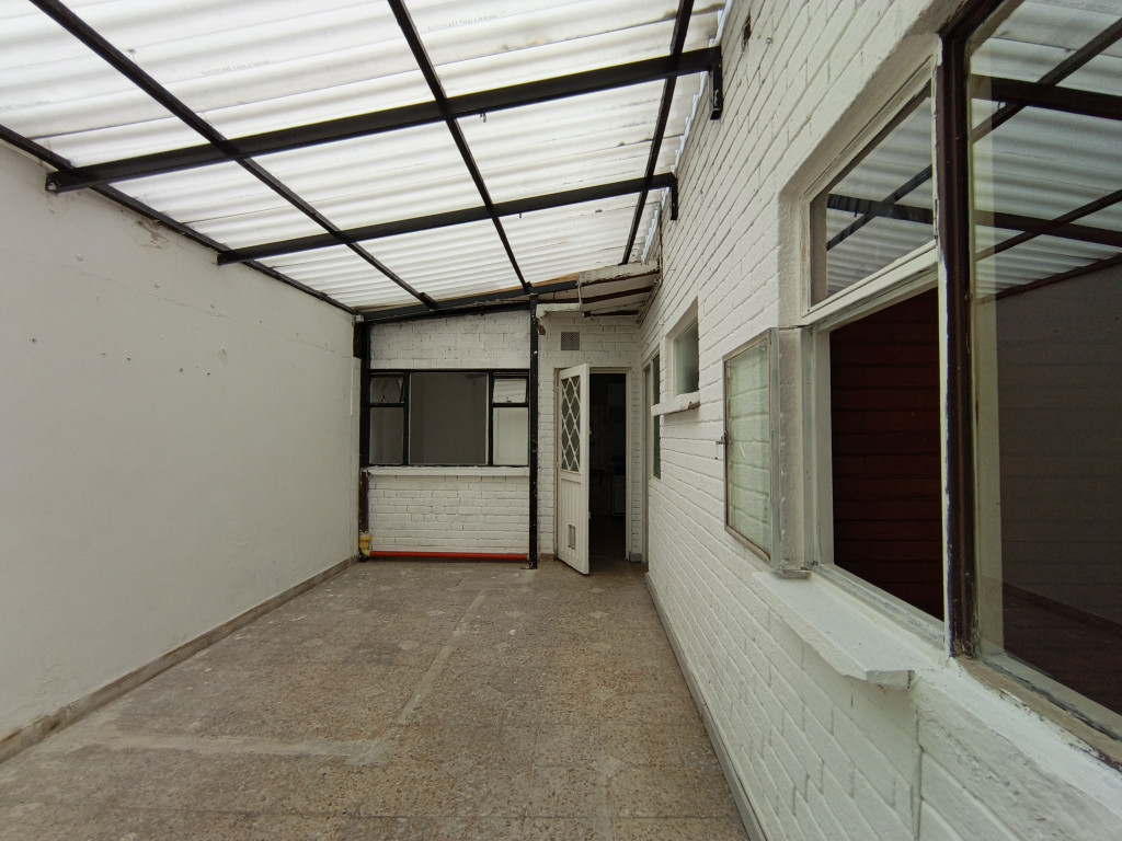 Comercial (Casa Para Comercio) En Venta - San José De Spring, Bogotá