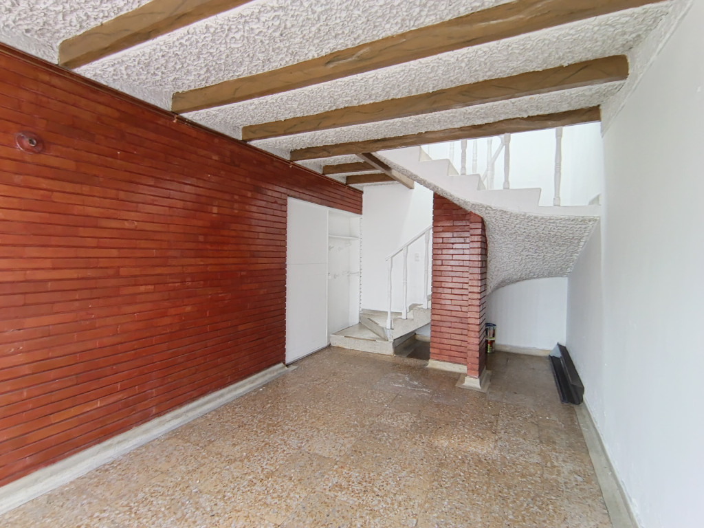 Comercial (Casa Para Comercio) En Venta - San José De Spring, Bogotá