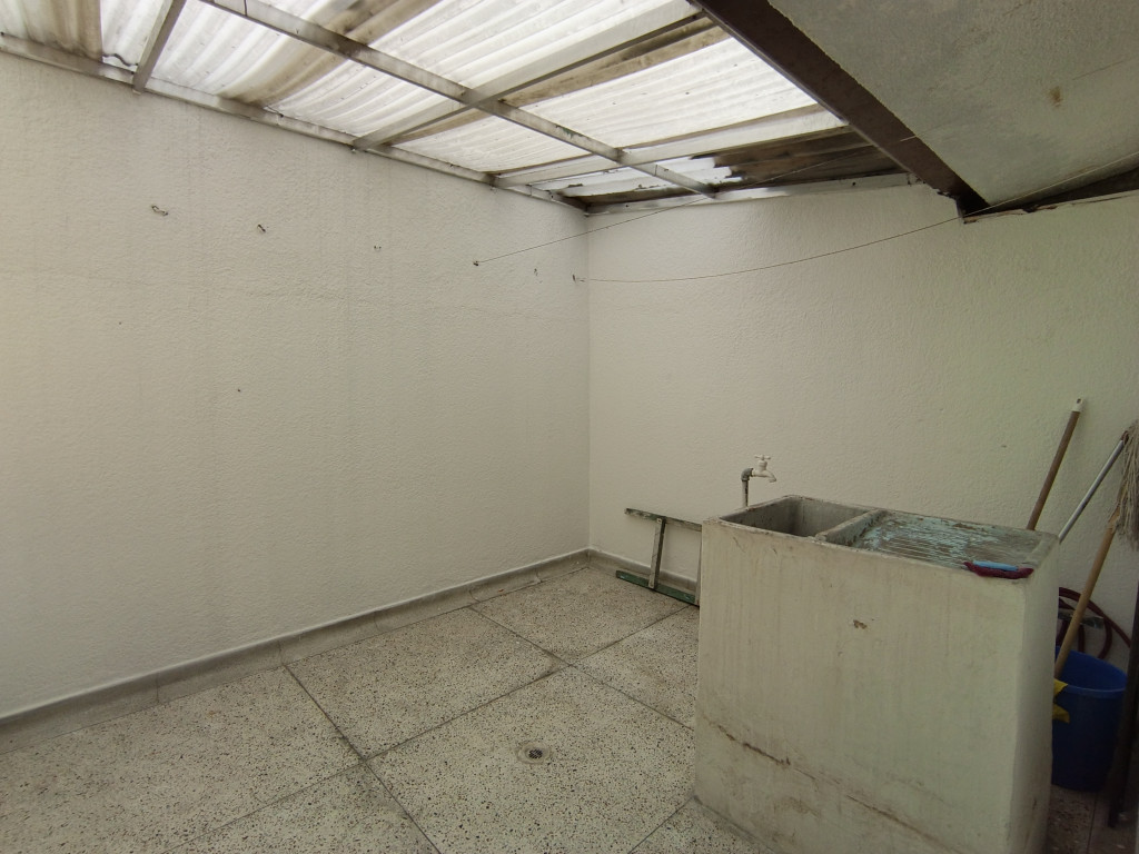 Comercial (Casa Para Comercio) En Venta - San José De Spring, Bogotá