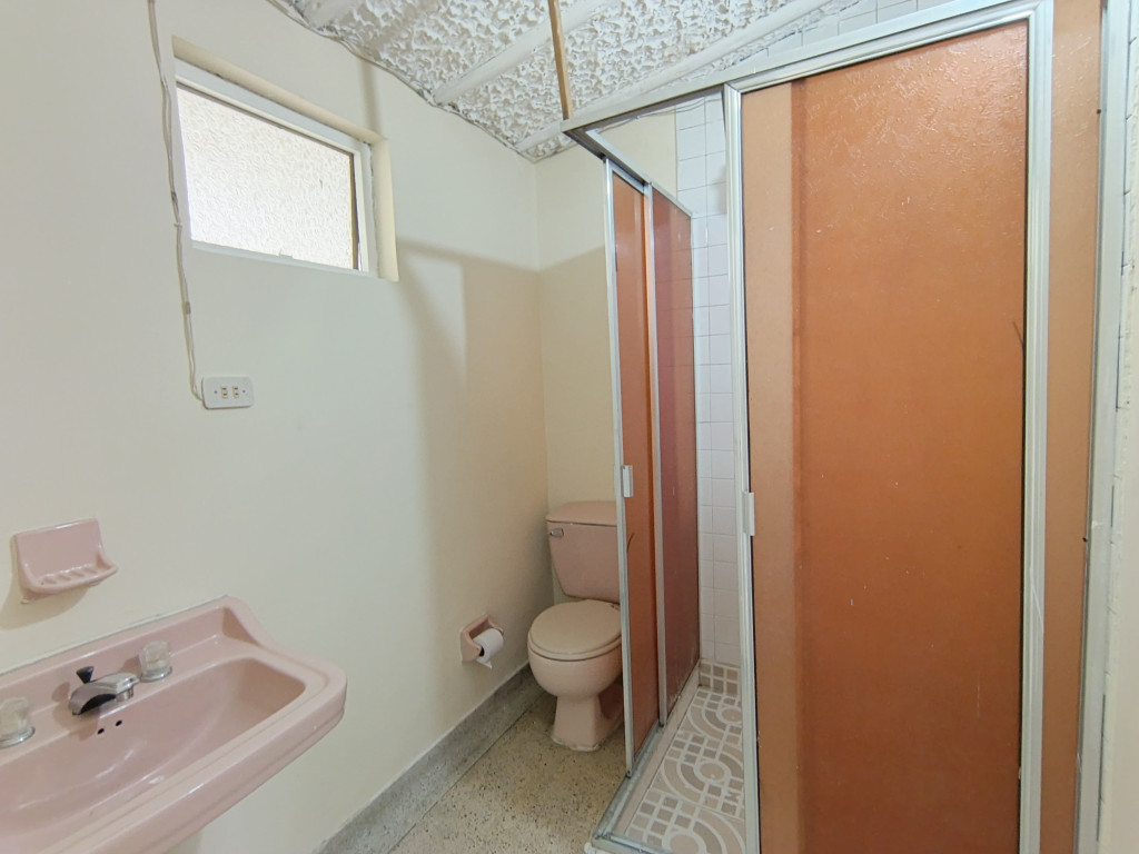 Comercial (Casa Para Comercio) En Venta - San José De Spring, Bogotá