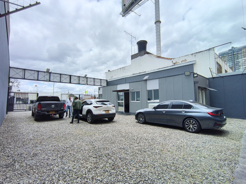 Local En Arriendo - Niza, Bogotá