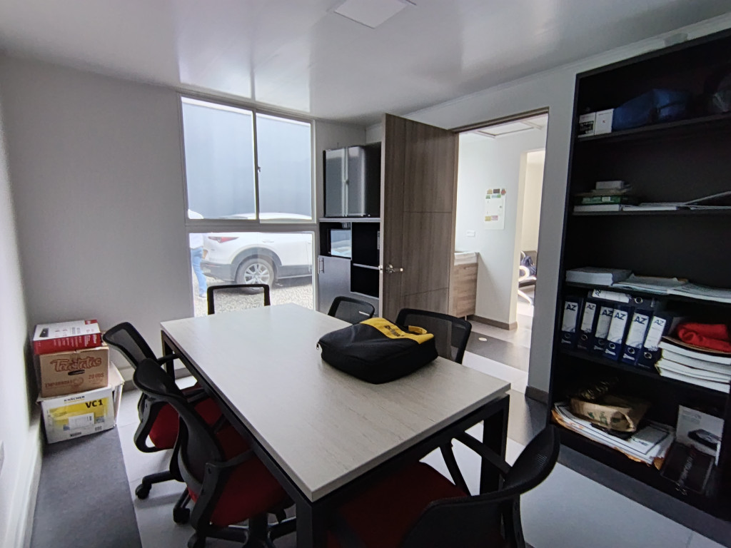 Local En Arriendo - Niza, Bogotá