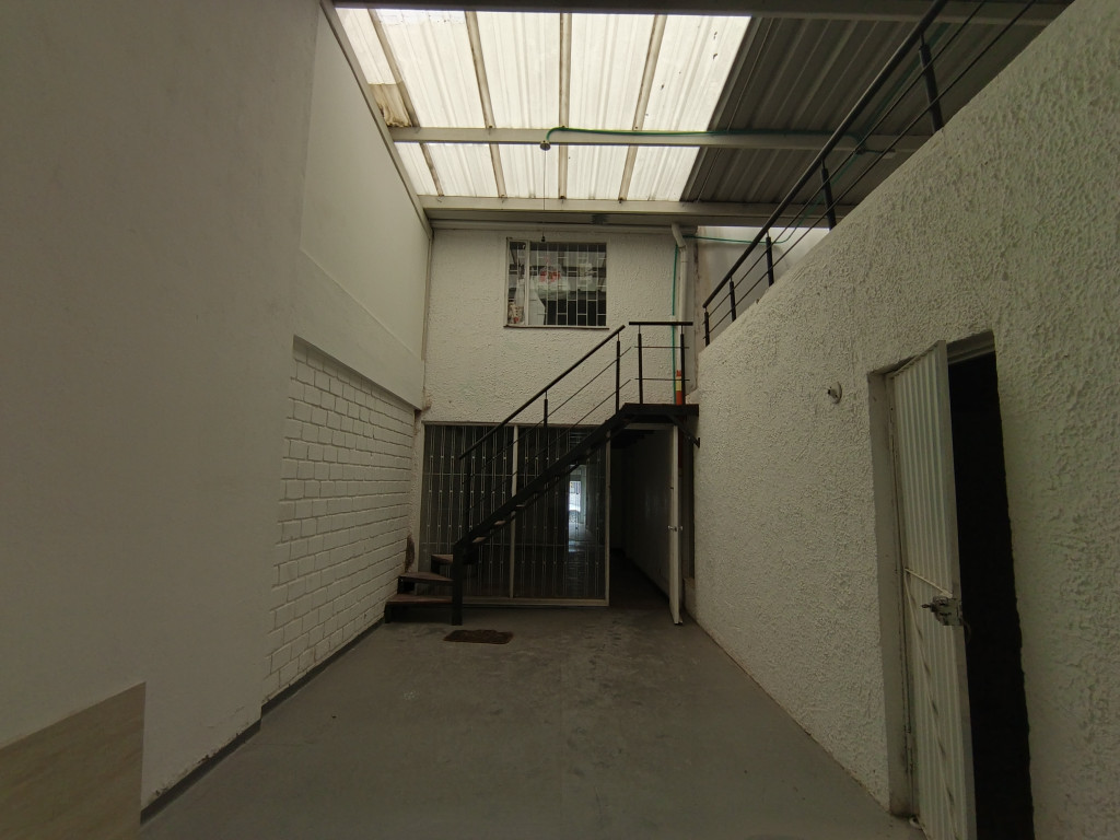 Local En Arriendo - Villa Del Prado, Bogotá