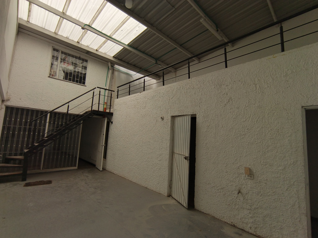 Local En Arriendo - Villa Del Prado, Bogotá