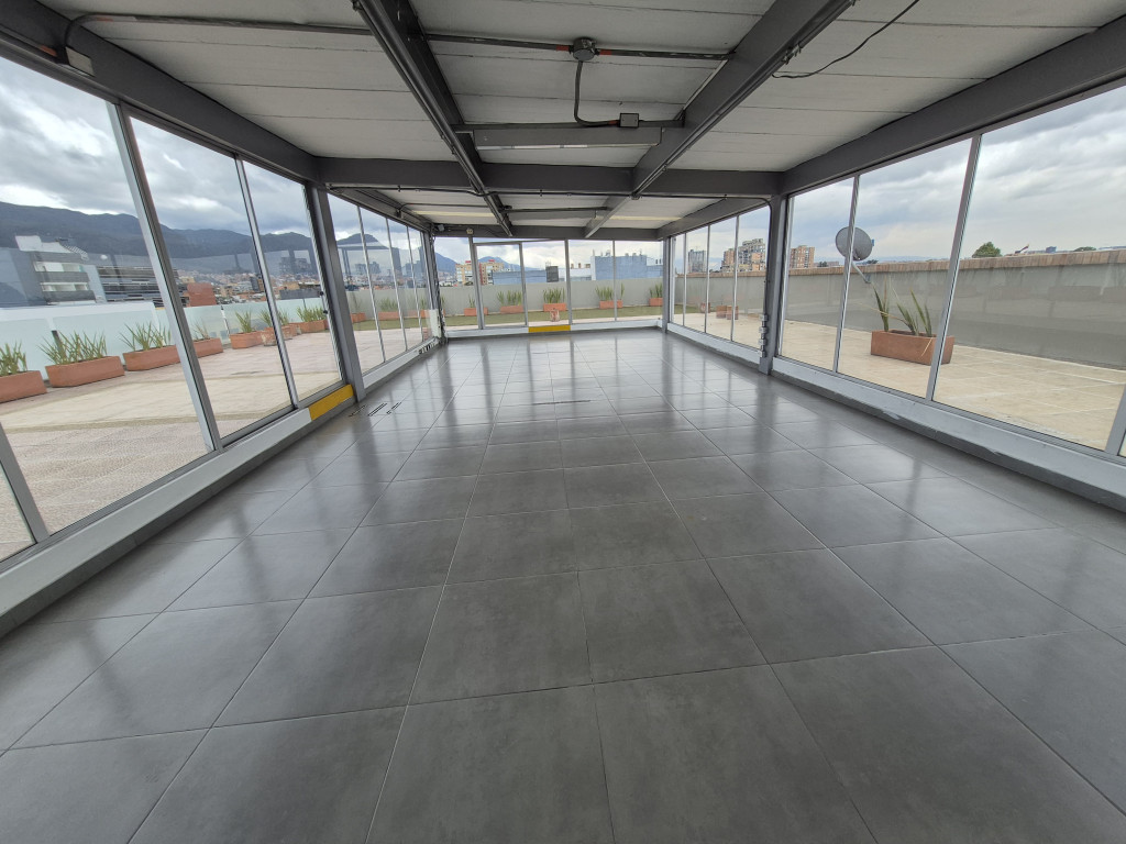 Edificio En Arriendo - La Castellana, Bogotá