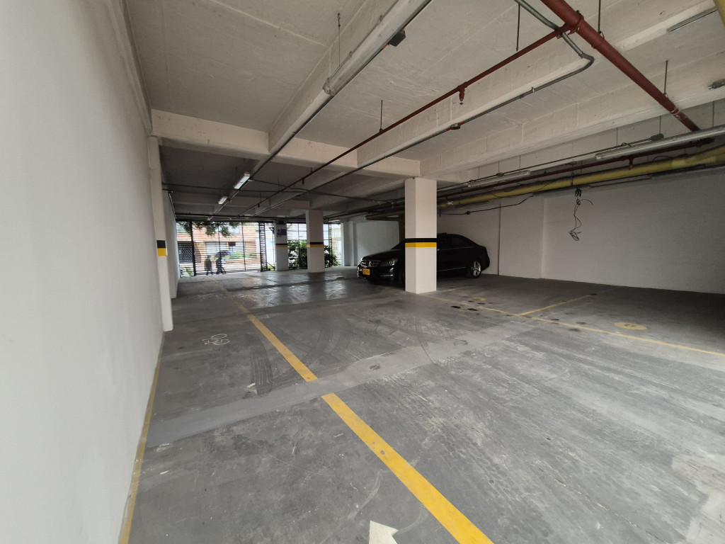 Edificio En Arriendo - La Castellana, Bogotá