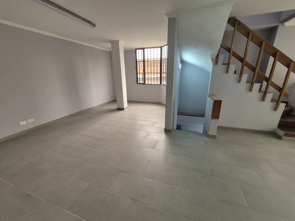 Bodega En Arriendo - Veraguas, Bogotá