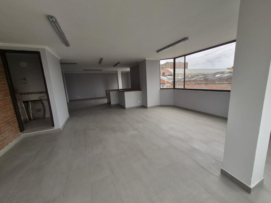 Bodega En Arriendo - Veraguas, Bogotá