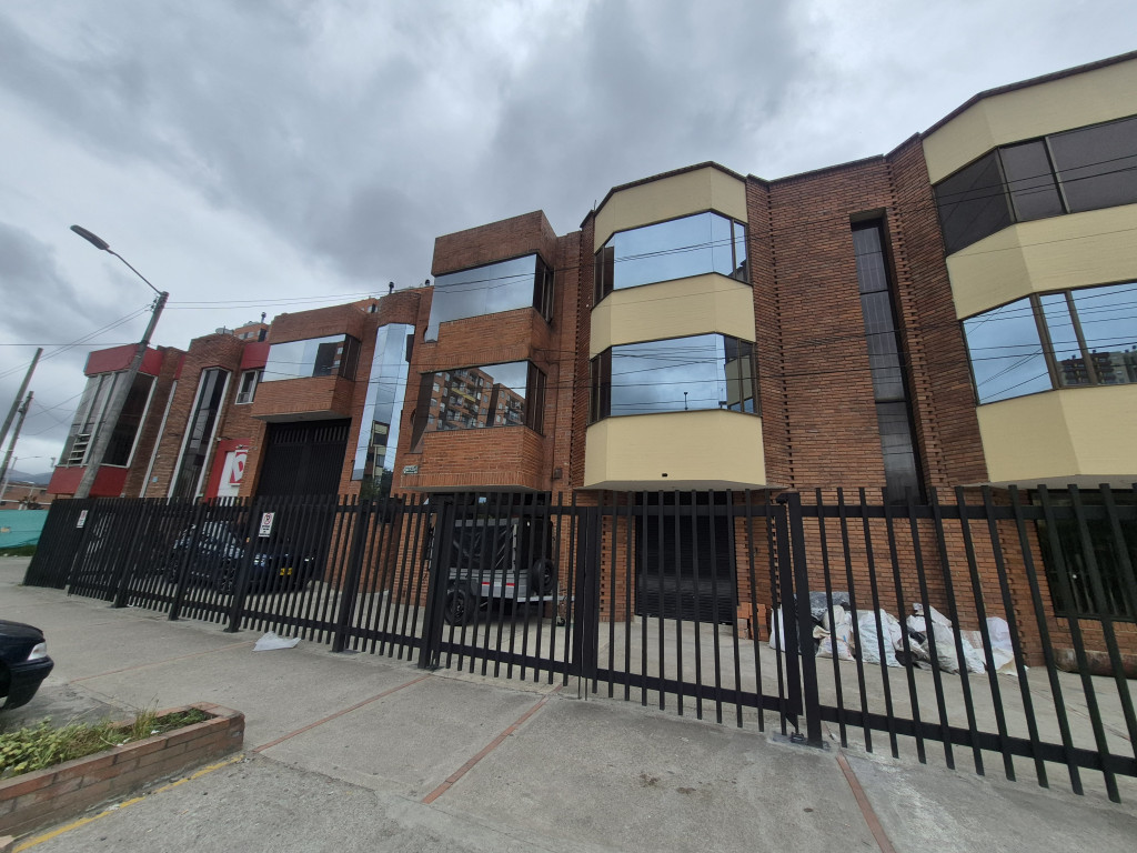 Bodega En Arriendo - Veraguas, Bogotá