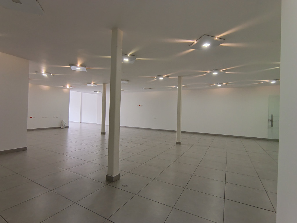 Local En Arriendo - Santa Barbara, Bogotá